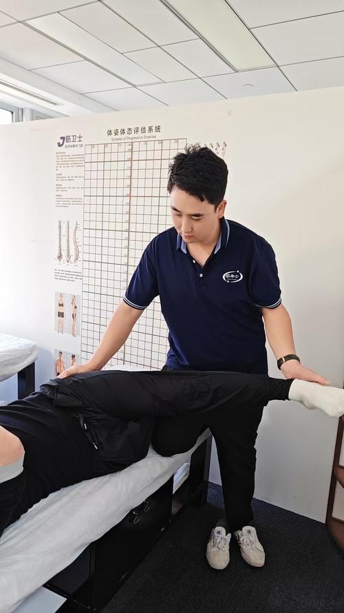 dede 自适应 图片拉伸